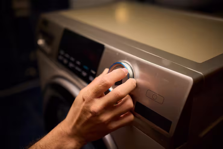 Buying a dryer replacement (Source: Freepik)