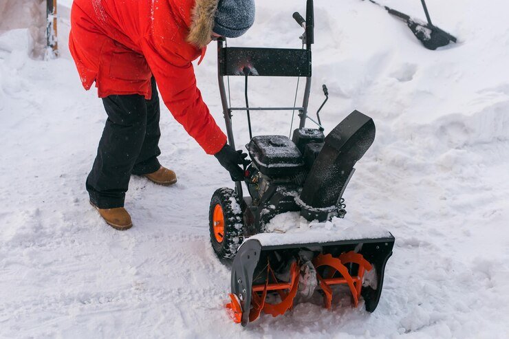 While it handles heavy snow well, it can struggle or become overloaded